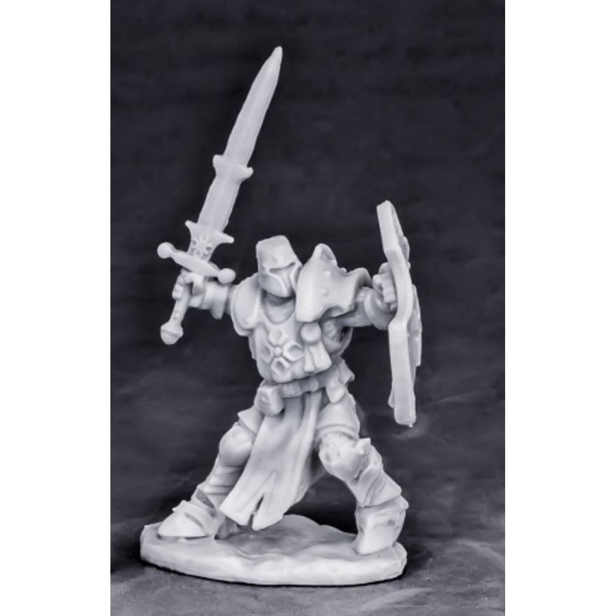 Reaper: Bones: Crusader Champion (attacking)-1